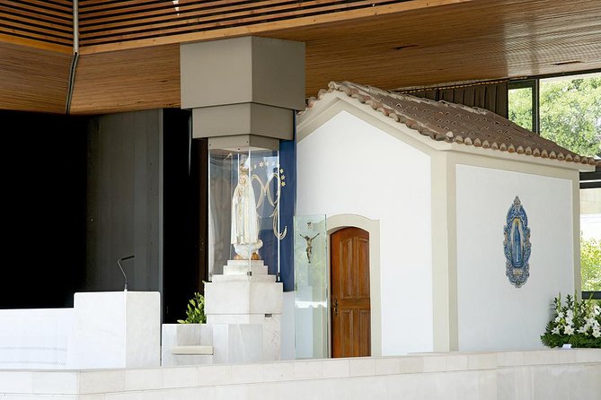 Lisbon: Fátima & The Shepherds Children Home Self-Guided Tour - The Fátima sanctuary and its major buildings
