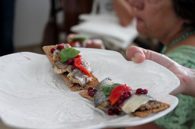Lisbon: Food and Culture 3-Hour Walking Tour - Confeitaria Nacional, coffee, and custard tart