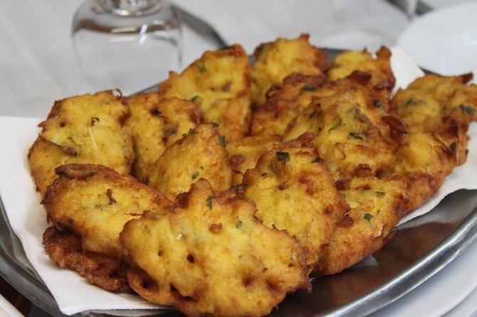 Lisbon: Food and Culture 3-Hour Walking Tour - The guides are part of the value