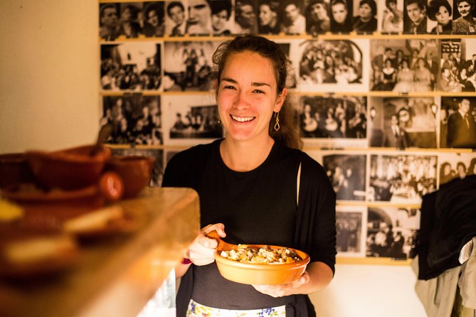 Lisbon Food Tour with 3 Stops and Fado Show Performance - Three Lisbon traditions in one evening