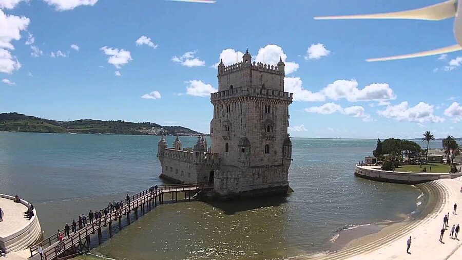 Lisbon: Full-Day Small-Group City Tour with Hotel Pickup - Why this makes sense for a first day in Lisbon
