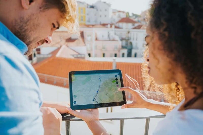Lisbon: GPS-Guided Spinach Tour by Electric Car - Key things to know before driving