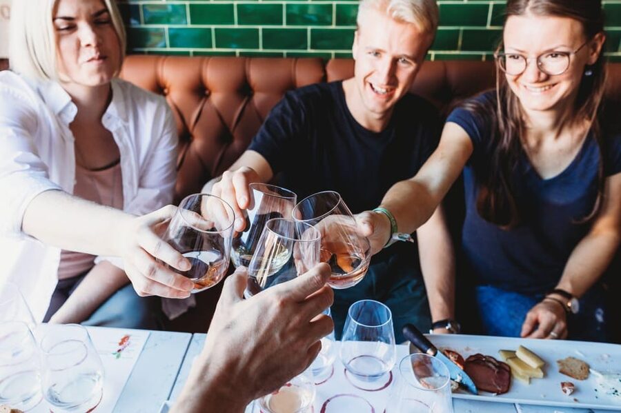 Lisbon: Guided Port Wine Tasting Apéritif/Digestif - Sweet and savory snacks make the alcohol easier