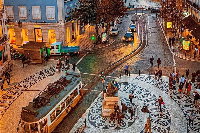 Lisbon Half Day Private Tour - Alfama: Lisbon’s old lanes and everyday life