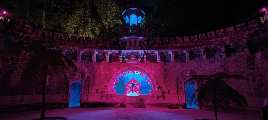 Lisbon: Half-Day Sintra Tour with Pena Palace and Regaleira - Quinta da Regaleira and its symbolic paths