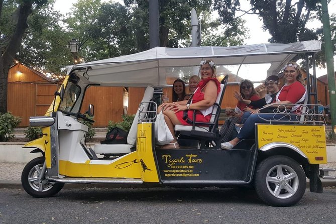 Lisbon Highlights by Tuk Tuk - Graça and São Vicente add major landmarks