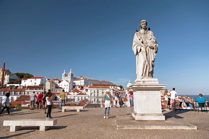 Lisbon Highlights - Private Tour with Van and Local Guide - Why a private van helps in hilly Lisbon