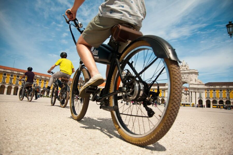 Lisbon: Hills, Alfama, and Mouraria Tour by Electric Bike - What riding Lisbon actually feels like