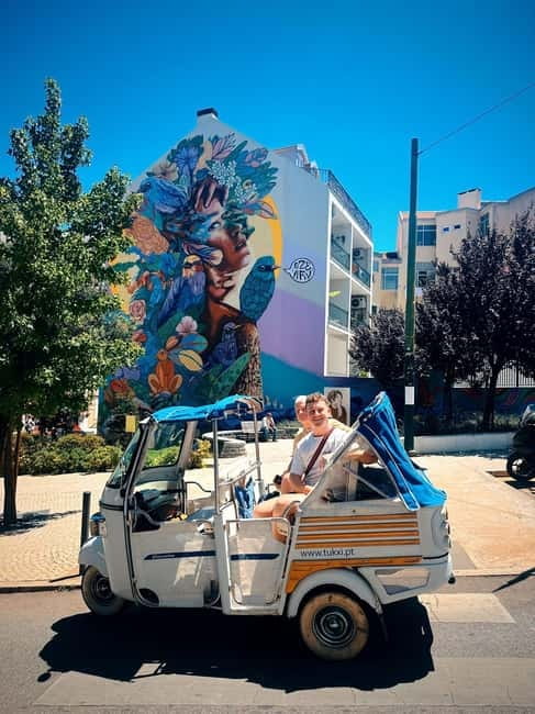 Lisbon: Historical Tour on a Tukxi - Key points at a glance