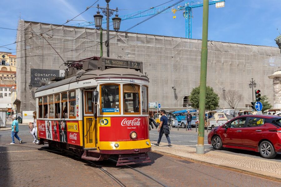 Lisbon: History, Stories and Lifestyle Walking Tour - Key Points at a Glance