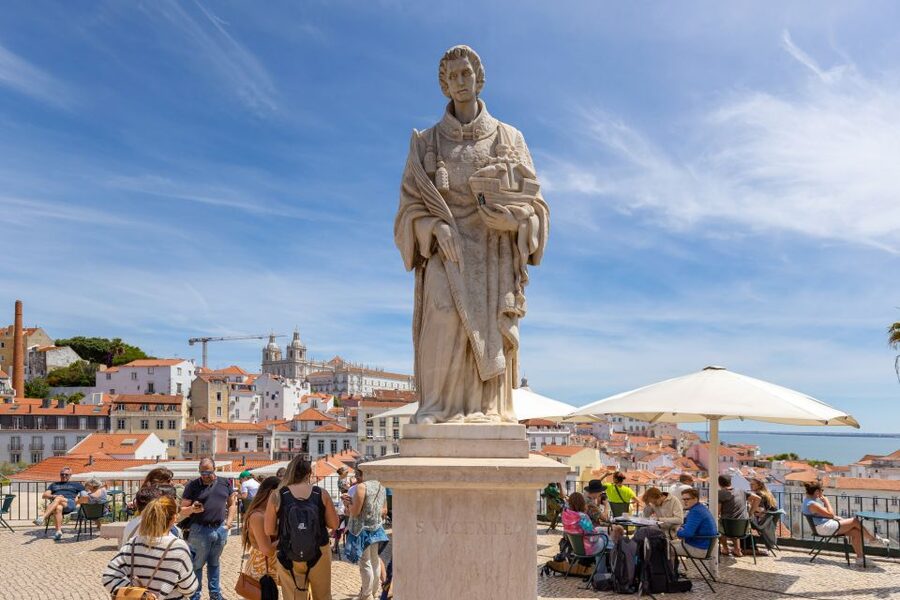 Lisbon: History, Stories and Lifestyle Walking Tour - Portas do Sol and the View over Alfama