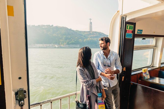Lisbon Hop-On Hop-Off Bus Tour and River Cruise - Audio guides, trams, and the extra-value features