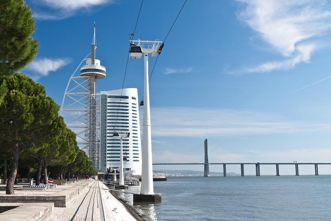 Lisbon Hop-On Hop-Off Tour: 48-Hour in Belém & Modern Lisbon - Waiting times, crowded buses, and city traffic