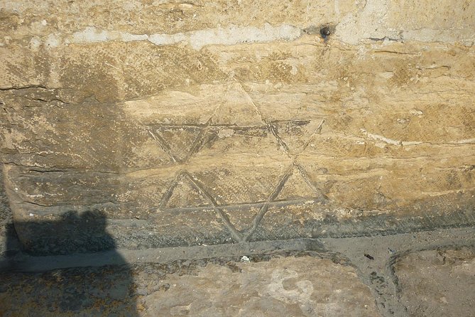 Lisbon Jewish Heritage and History - Private Tour Van - The Money Museum and a medieval wall