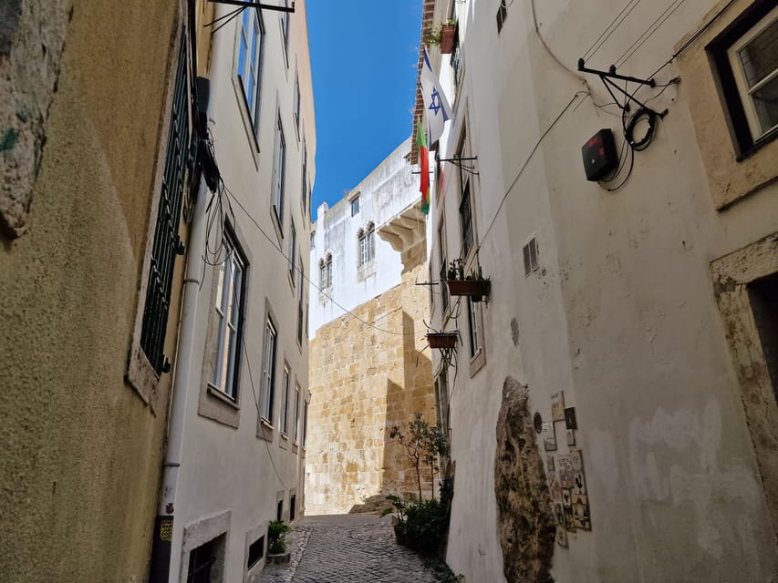 Lisbon: Jewish Walking Tour - Starting above Alfama at Portas do Sol