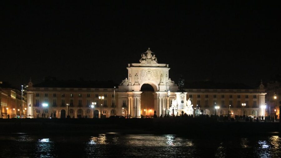 Lisbon: Luxury Sailboat Cruise at Night - Jerónimos Monastery, MAAT, and the modern waterfront