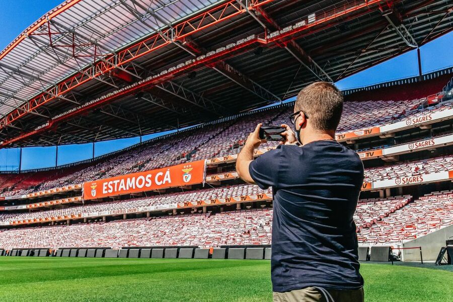 Lisbon: Luz Stadium Tour & SL Benfica Museum Ticket w/Scarf - Meeting Benfica’s trophy-filled past in the museum