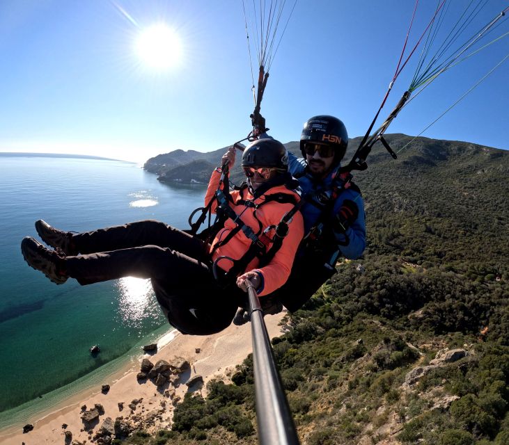 Lisbon: Paragliding Tandem Flight - A short briefing, then a real takeoff