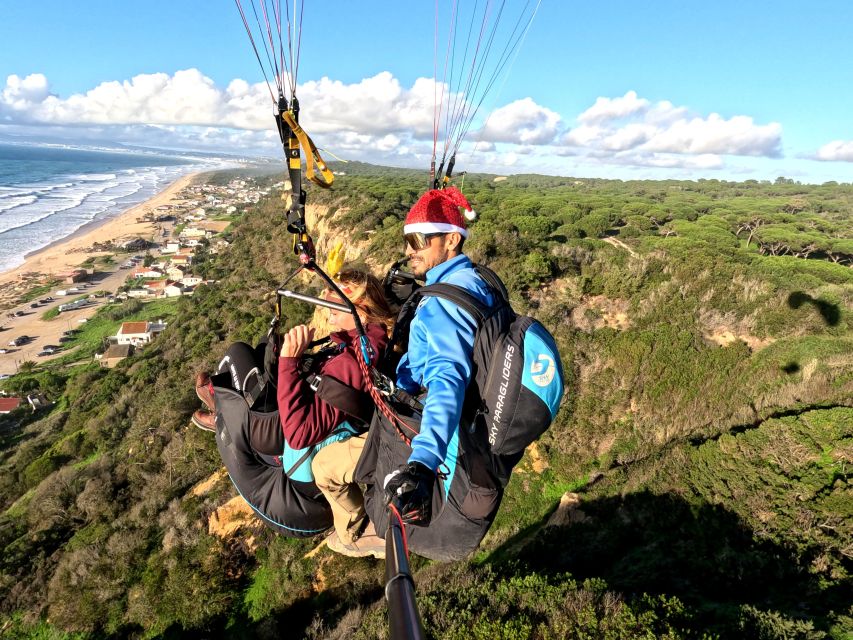 Lisbon: Paragliding Tandem Flight - Pilots with serious flight experience