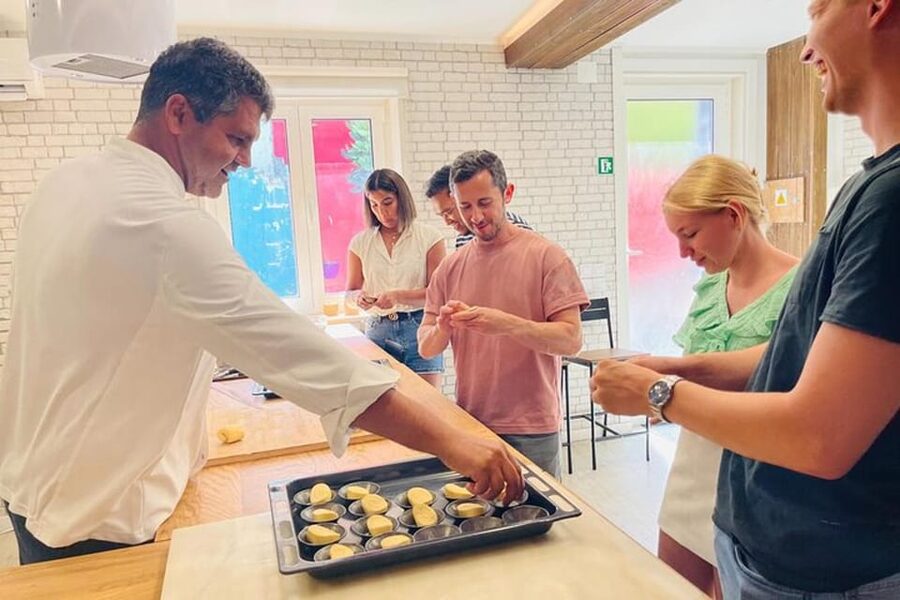 Lisbon: Pasteis de Nata Baking Class - Eating your own warm pastéis de nata