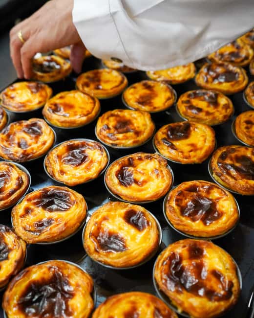 Lisbon: Pastel de Nata Masterclass at a Real Bakery - The chefs and teaching style