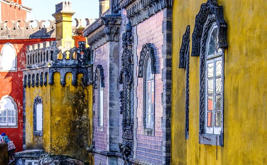 Lisbon: Pena Palace, Sintra, Cabo da Roca & Cascais Day Tour - Timing, pickup, and what to carry