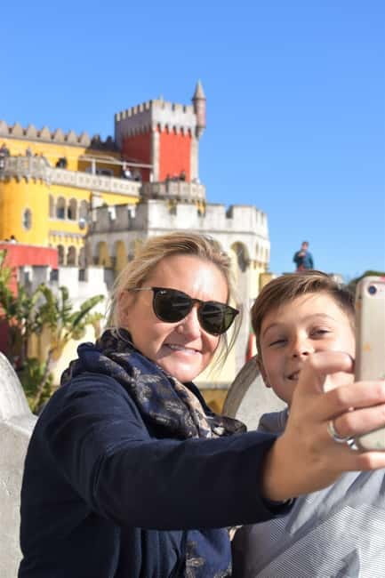 Lisbon: Pena Palace, Sintra, Regaleira, Roca, Cascais Tour - The van, group size, and pace