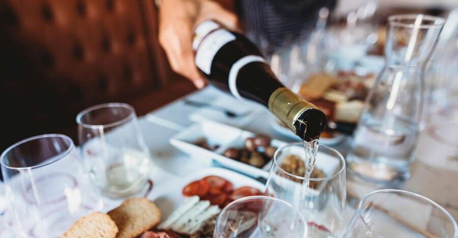 Lisbon: Portuguese Wine and Cheese Tasting with Lunch - Key points to know before booking
