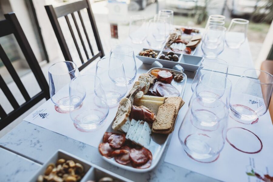 Lisbon: Portuguese Wine and Cheese Tasting with Lunch - From The Vine before opening hours