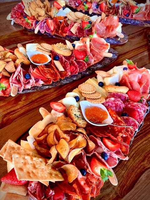 Lisbon: Premium Wine and Tapas Tasting Session - Strengths that matter most