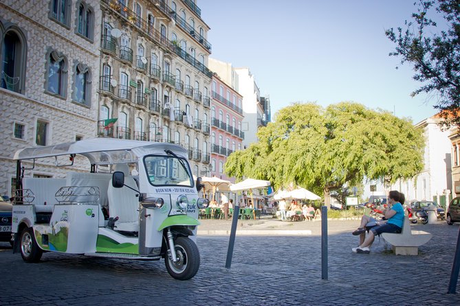 Lisbon Private 5-Hour Eco Tuk-Tuk Tour with Local Tastings - São Pedro de Alcântara and the city from across the valley