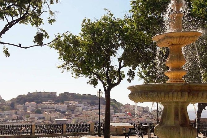 Lisbon Private And Customizable Half-Day Tour - Why a private car works well in Lisbon
