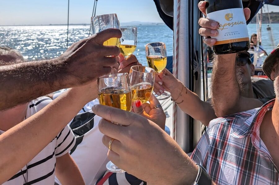 Lisbon: Private Boutique Boat Tour – Sail in Style - Under the 25 de Abril Bridge