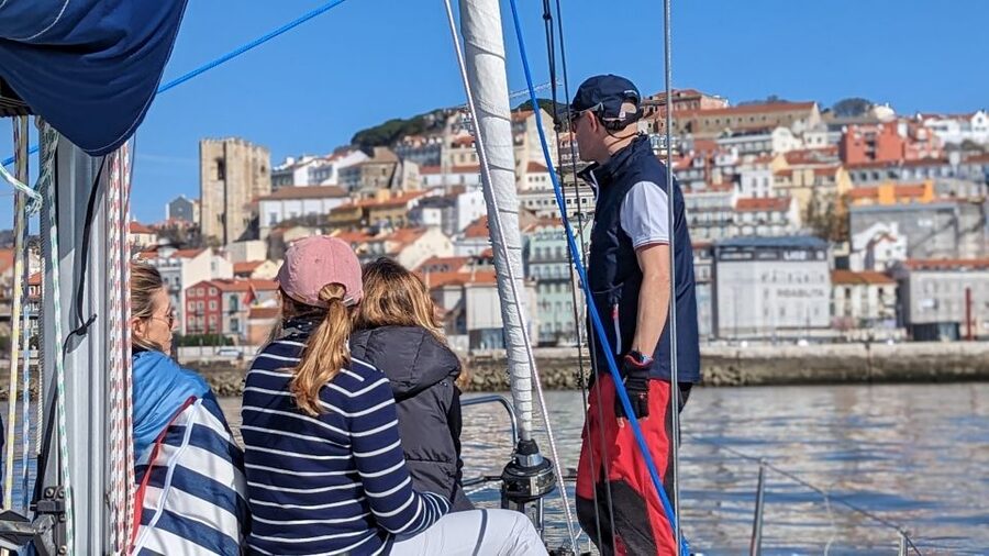 Lisbon: Private Boutique Boat Tour – Sail in Style - The crew and the feel on board