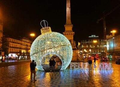 Lisbon: Private Christmas Lights Tour by Eco Tuk Tuk