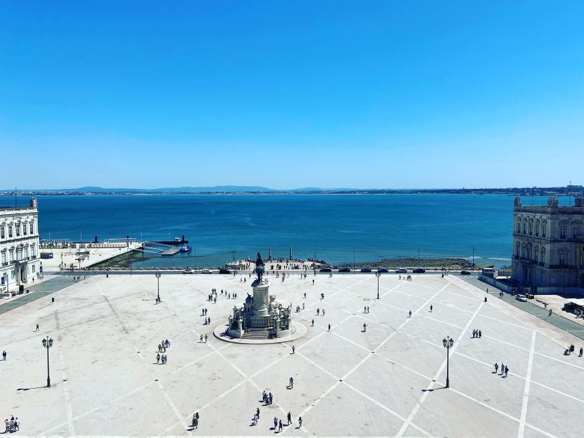 Lisbon: Private City Sightseeing Tour by Tuk-Tuk - Alfama’s narrow streets