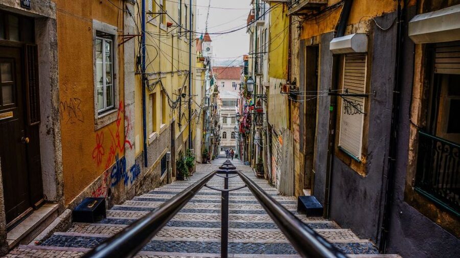Lisbon: Private Expert City Tour by Eco Tuk Tuk - Baixa and the riverside core