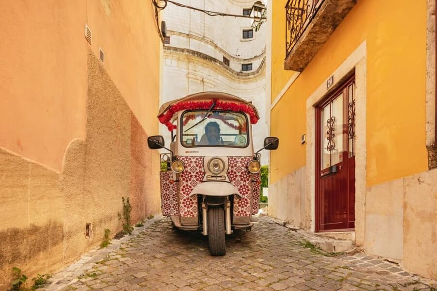 Lisbon: Private Guided Tuk-Tuk Tour with Hotel Pickup - Graça, Mouraria, Alfama, and São Vicente