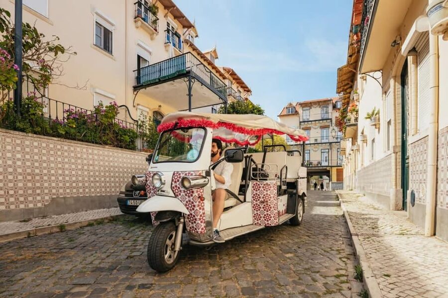 Lisbon: Private Guided Tuk-Tuk Tour with Hotel Pickup - Comfort, access, and practical limits