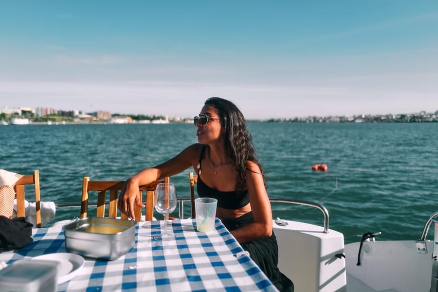 Lisbon: Private Luxury Catamaran Tour with Welcome Drink - Key points to know before you book