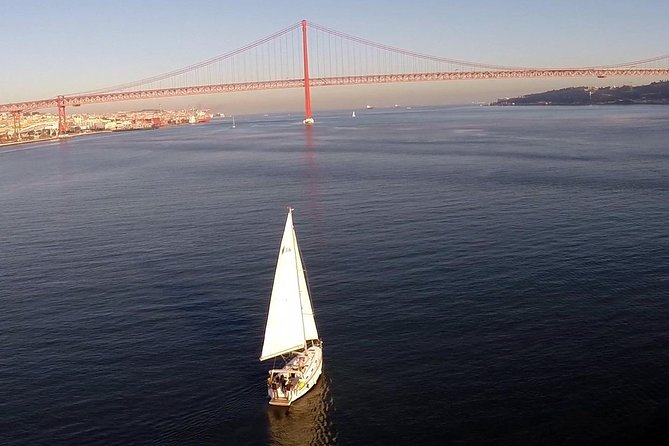 Lisbon Private Sailing Cruise, drink included (options: 2h, 3h, 4h, 6h or 8h) - Why Lisbon is better from the Tagus