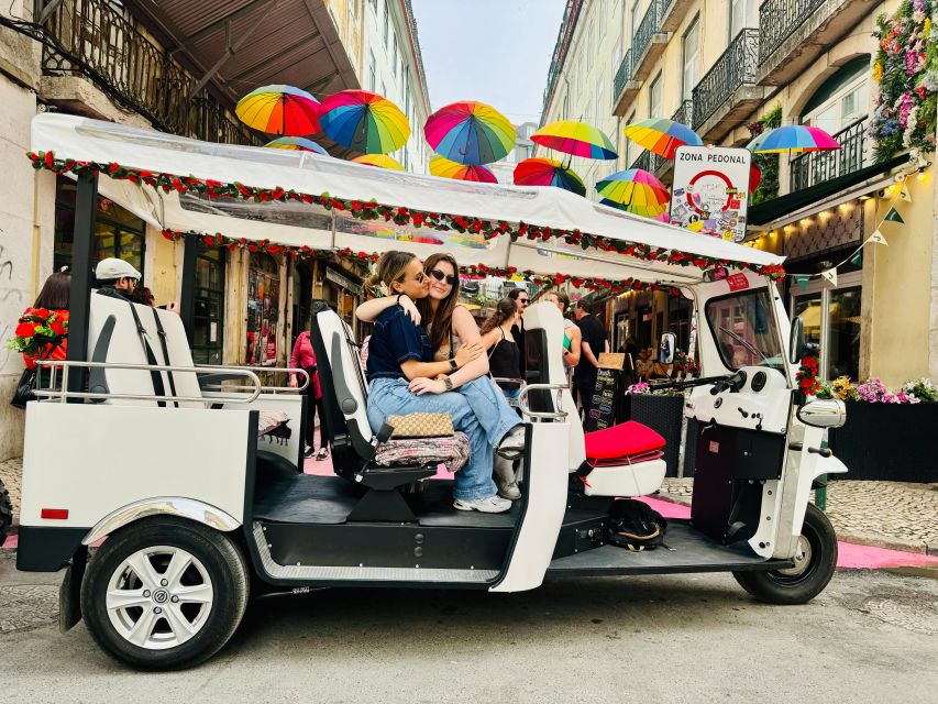 Lisbon: Private Sightseeing Tour by Tuk-Tuk - Tile art, street art, and Chafariz d’El-Rei