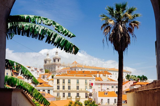 Lisbon PRIVATE TOUR: Highlights & Hidden Gems - Why this works well as a first look at Lisbon