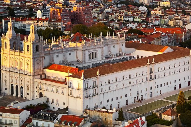 Lisbon Private Tuk Tuk Tour and Hotel Pickup: 2, 3, or 4 Hours - What the guides add to the ride