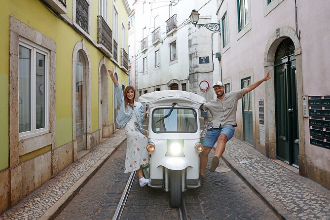 Lisbon Private Tuk Tuk Tour: City Highlights - Praça do Comércio and the road to Chiado