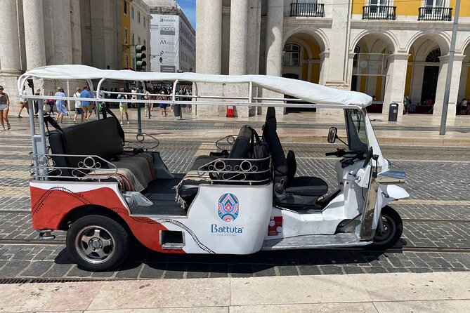 Lisbon Private Tuk Tuk Tour: City Highlights - Bairro Alto, Chiado, and São Pedro de Alcântara