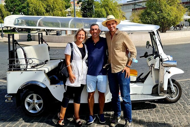 Lisbon Private Tuk Tuk Tour: City Highlights - Two hours or four hours?