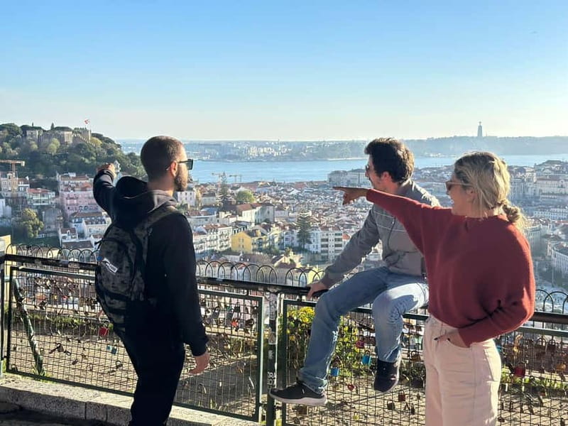 Lisbon: Private Tuk Tuk Tour with Optional Boat Cruise - Who should book this Lisbon tuk tuk tour?