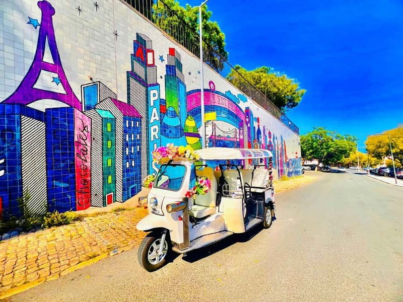 Lisbon: Private Tuk Tuk Tour with Polaroid Photos - Santa Luzia and Portas do Sol