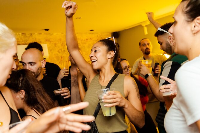 Lisbon: Pub Crawl with Open Bar, Shots & VIP Club Entry - Cais do Sodré: finishing the night at a club